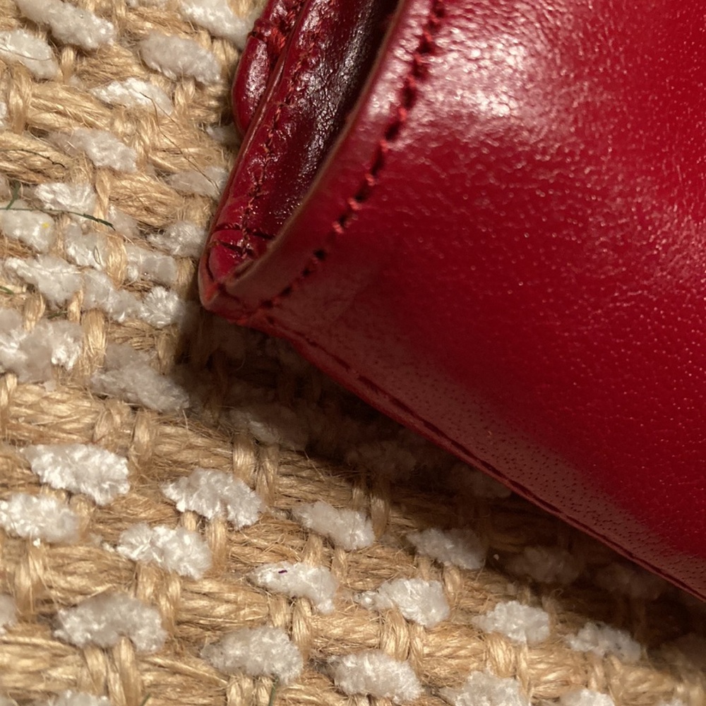Elegant Red LeatherHobo Crossbody Bag - Picture 6 of 15